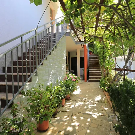 Okrug Gornji 1069a Apartament