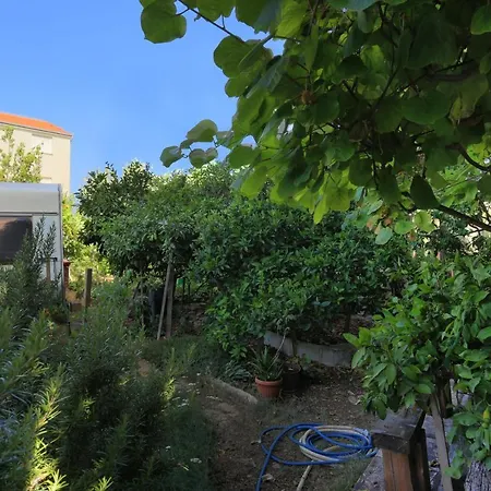 Okrug Gornji 1069a Apartman *